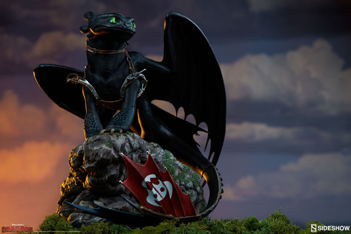 Toothless How to Train Your Dragon Statue