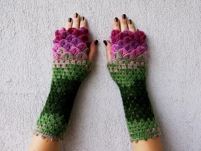 Dragon Scale Crocheted Gloves