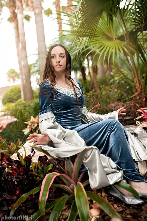 Arwen Lord of the Rings Cosplay