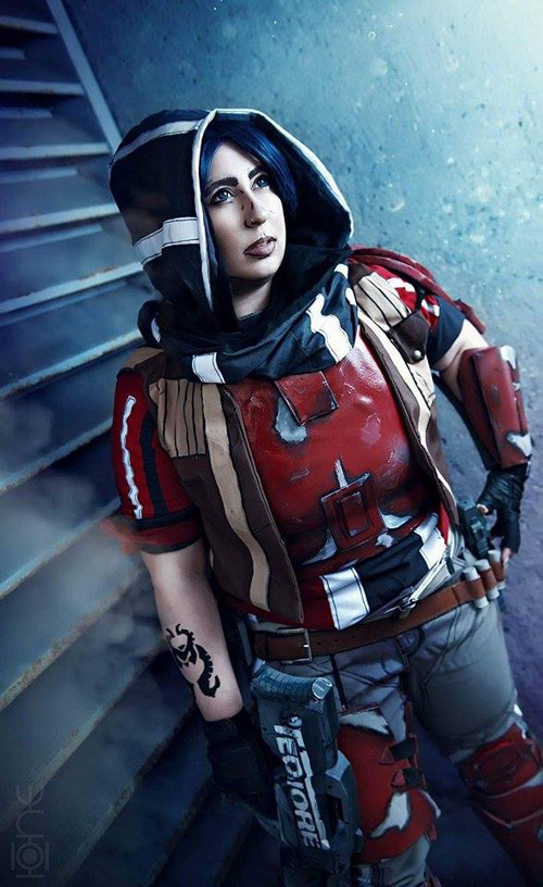 Athena from Borderlands Cosplay