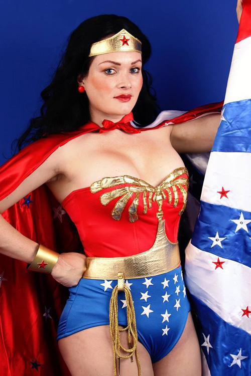 Classic Wonder Woman Cosplay