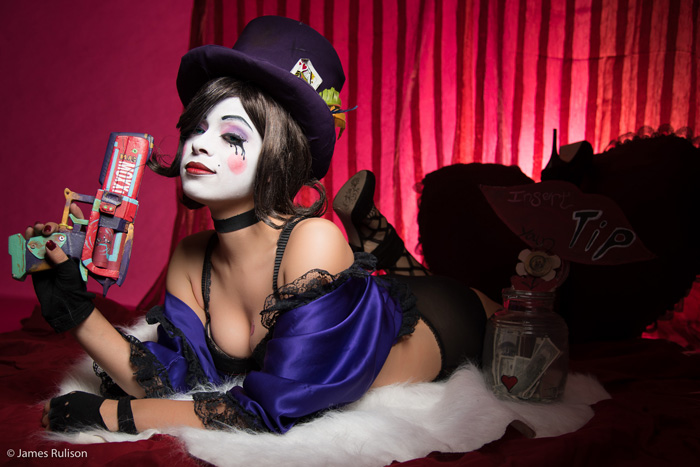 Mad Moxxi Pinup Photoshoot