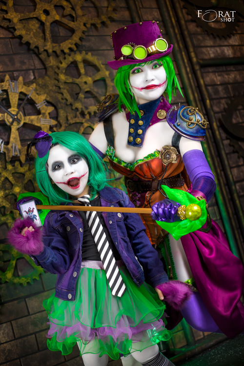 Duela Dent & Little Genderbend Joker Cosplay