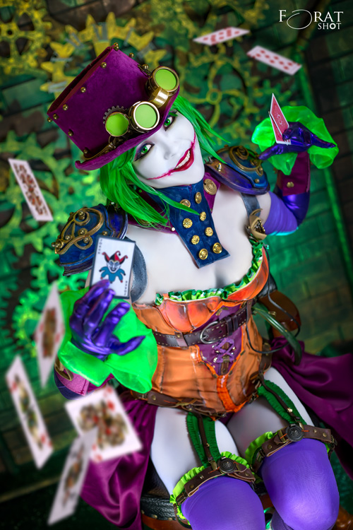 Duela Dent & Little Genderbend Joker Cosplay