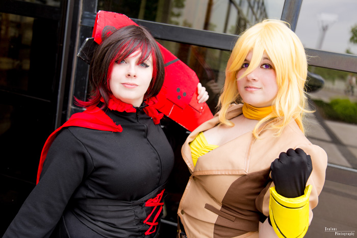 Yang and Ruby from RWBY Cosplay
