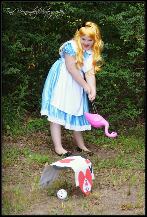 Little Alice in Wonderland Cosplay