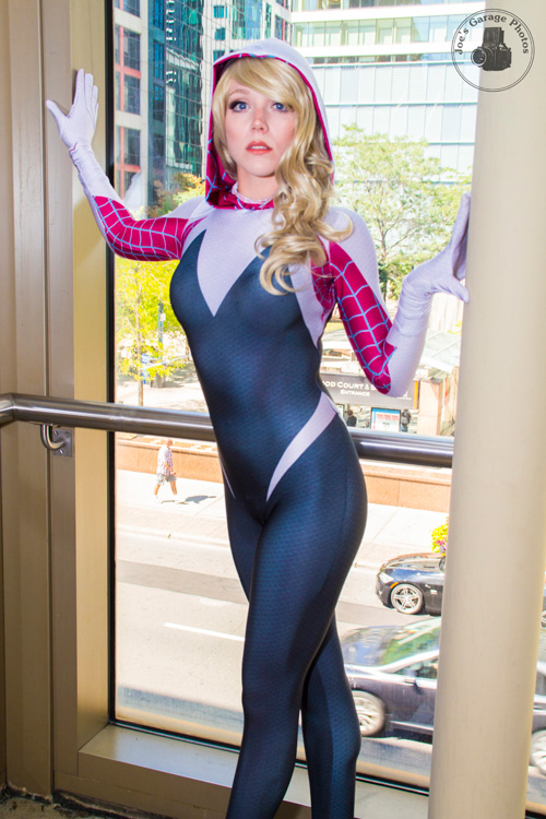 Spider-Gwen Cosplay