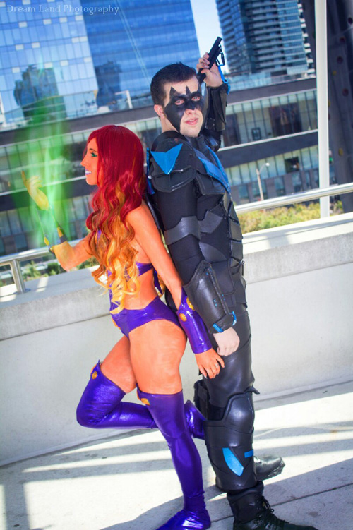 Starfire and Nightwing Cosplay