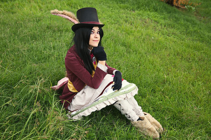 Late But Lucky Alice Cosplay