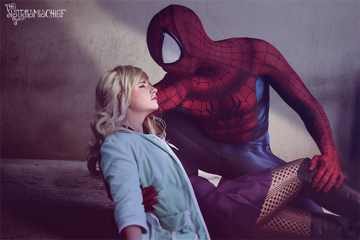 Gwen Stacy & Spider-Man Cosplay