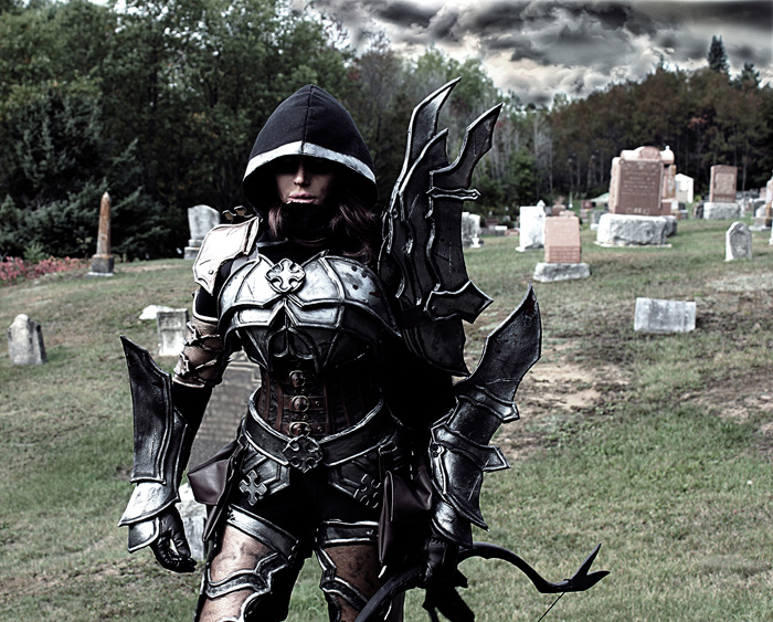 Demon Hunter from  Diablo III Cosplay