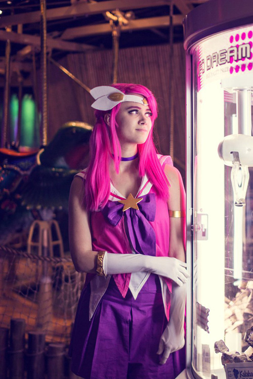 Star Guardian Lux from League of Legends Cosplay