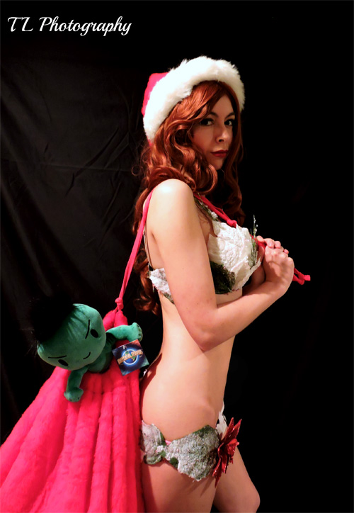 Christmas Poison Ivy Cosplay