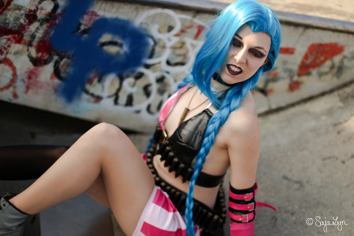 Jinx from League of Legends Cosplay