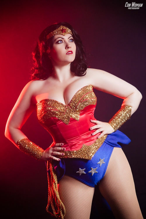 Burlesque Wonder Woman Cosplay