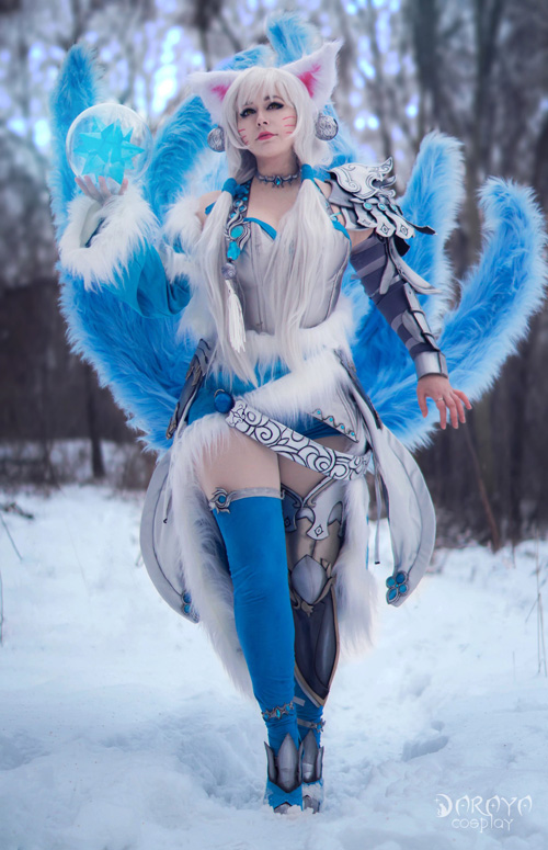 Ice Ahri from League of Legends Cosplay