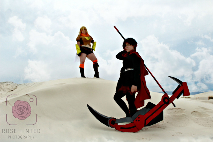 Ruby and Yang from RWBY Cosplay