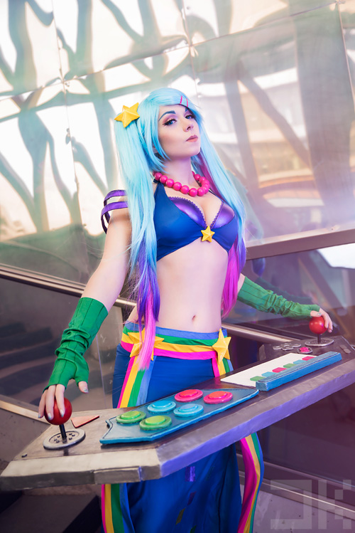 Arcade Sona & Riven from League of Legends Cosplay