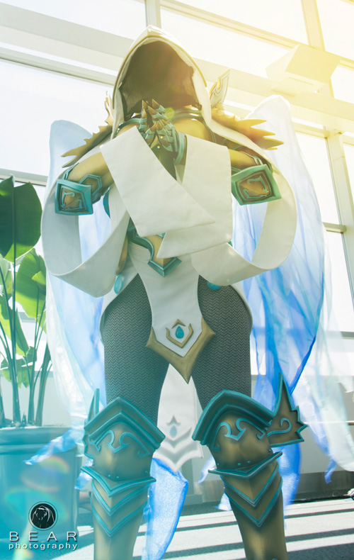 Auriel from Diablo3/Heroes of the Storm Cosplay