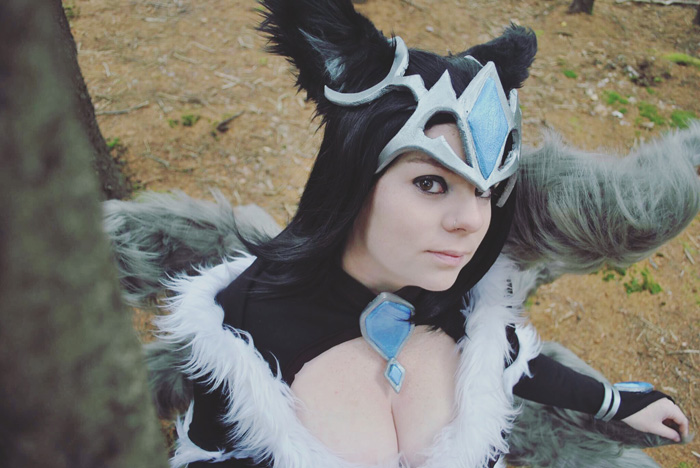 Ahri (Midnight Skin) from League of Legends Cosplay