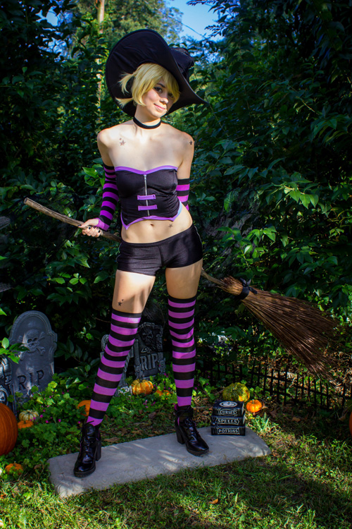 Sabrina the Teenage Witch: The Magic Within Cosplay