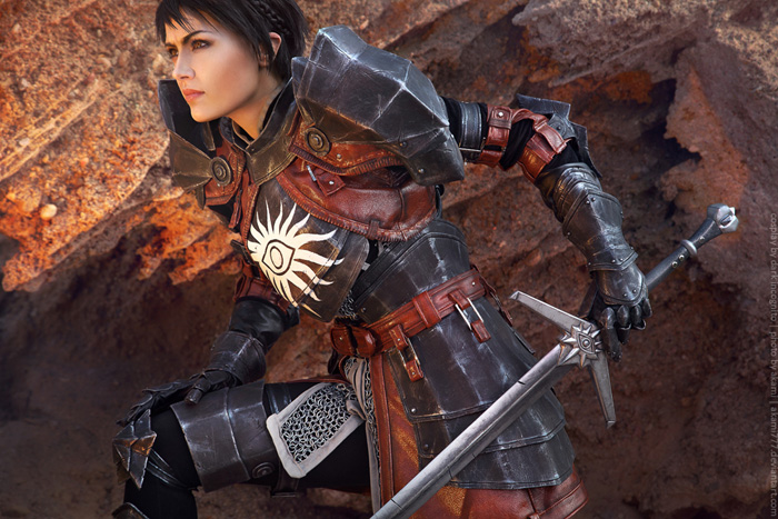 Cassandra from Dragon Age Cosplay