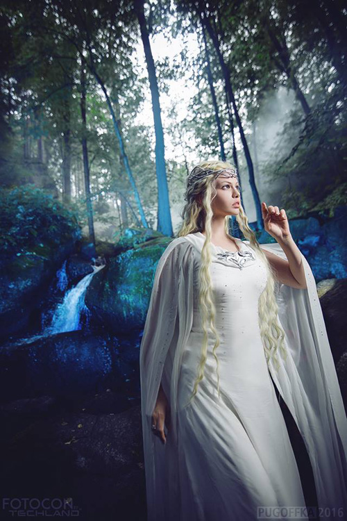 Galadriel from The Hobbit Cosplay
