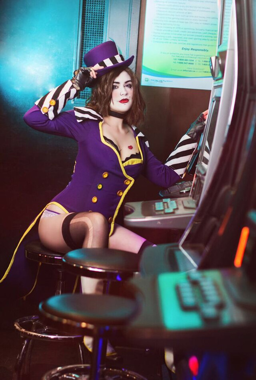 Mad Moxxi from Borderlands 2 Cosplay