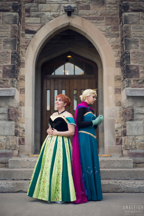 Elsa and Anna from Frozen Cosplay