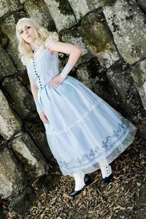 Alice Kingsleigh from Alice in Wonderland Cosplay