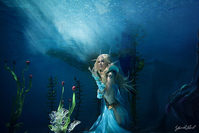 Blood Elf from World of Warcraft Underwater Cosplay