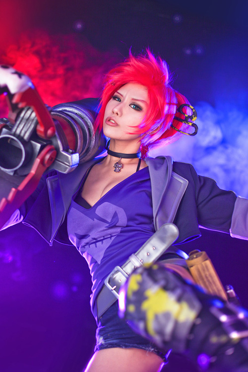 Slayer Jinx from League of Legends Cosplay