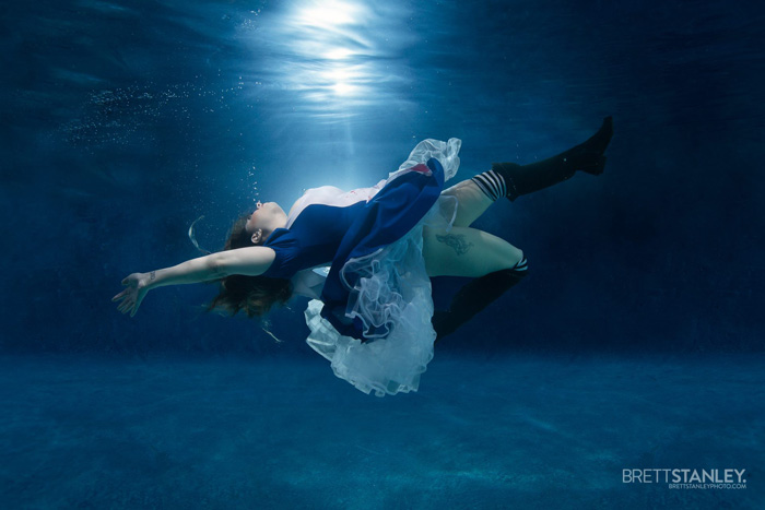 Underwater Alice Cosplay