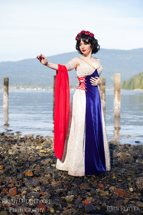Medieval Snow White Cosplay