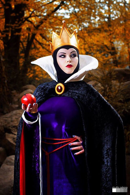 Evil Queen from Snow White Cosplay