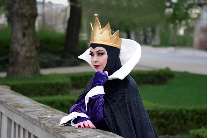Evil Queen from Snow White Cosplay