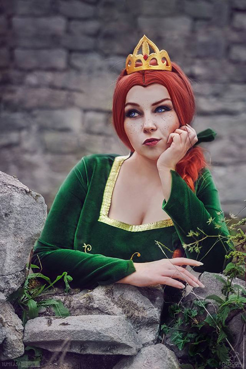 Fiona from Shrek Cosplay