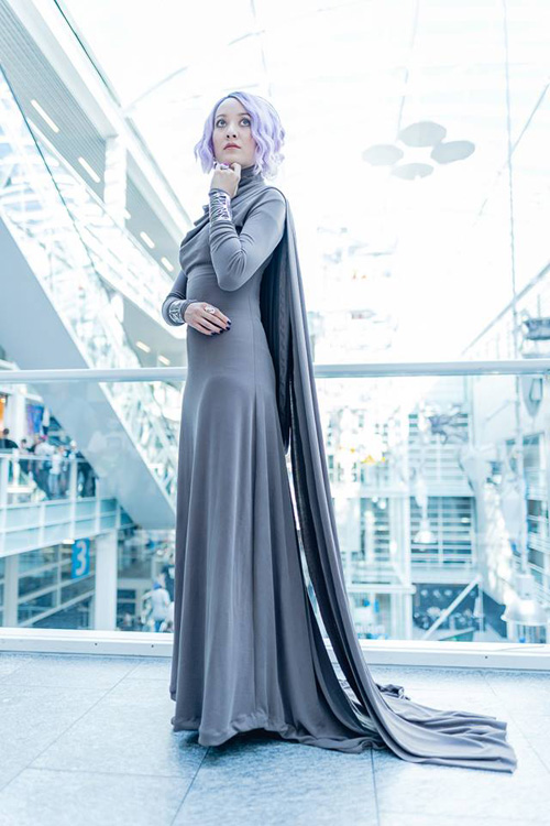 Vice Admiral Holdo from Star Wars: The Last Jedi Cosplay
