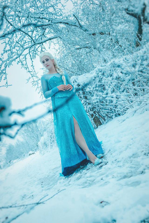Elsa from Frozen Cosplay