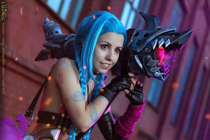 Jinx from League of Legends Cosplay