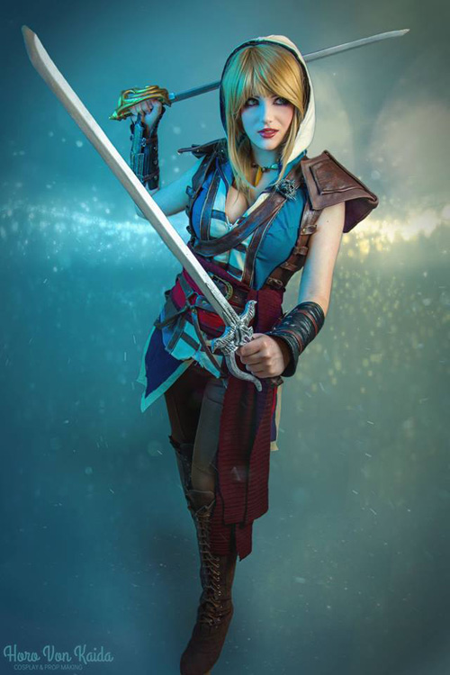 Female Edward Kenway from Assassins Creed IV Cosplay