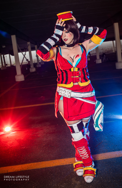 Moon Moxxi from Borderlands: The Pre-Sequel Cosplay