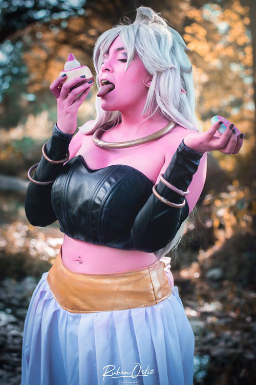 Android 21 from Dragon Ball FighterZ Cosplay