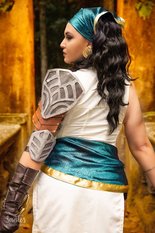 Isabela from Dragon Age II Cosplay