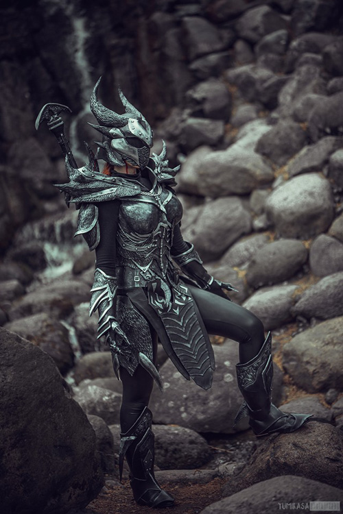 skyrim daedric armor cosplay