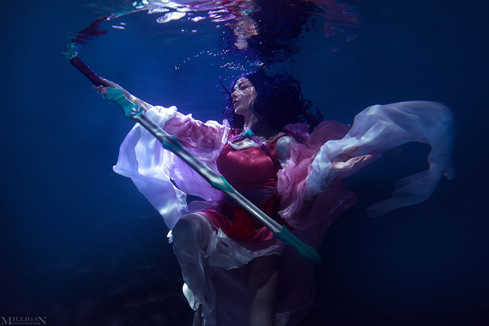 Sacred Sword Janna from League of Legends Cosplay