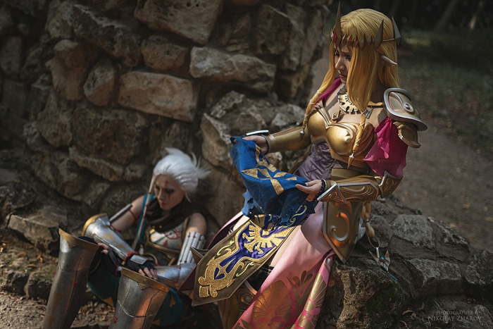 Zelda and Impa from Hyrule Warriors Cosplay