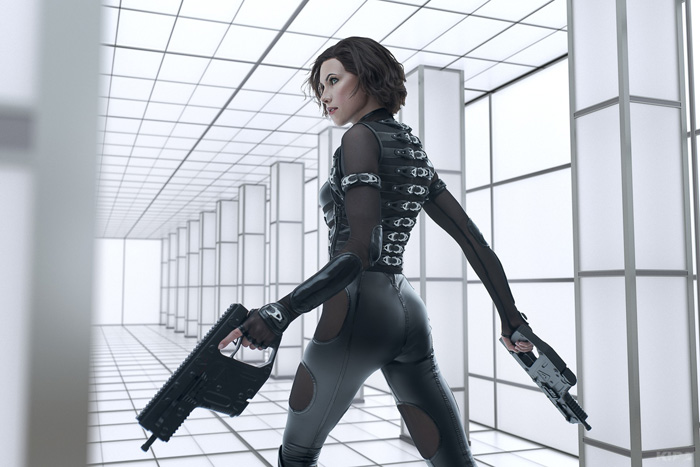 Alice from Resident Evil: Retribution Cosplay