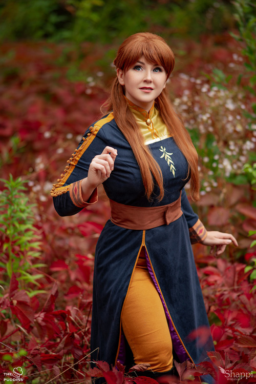 Anna from Frozen 2 Cosplay