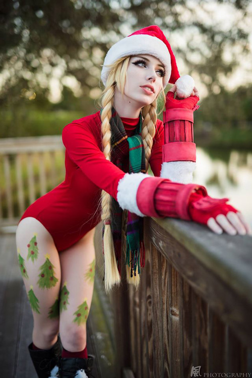 Christmas Cammy from Street Fighter Cosplay